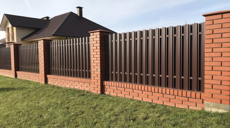 podmurowka ogrodzeniowa funkcje